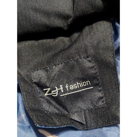 VOGUE IS ME - Vgh Fashion Quilted Down Full Zip Hooded Vest - Bust 40" - L 23" - Picture 8 of 11